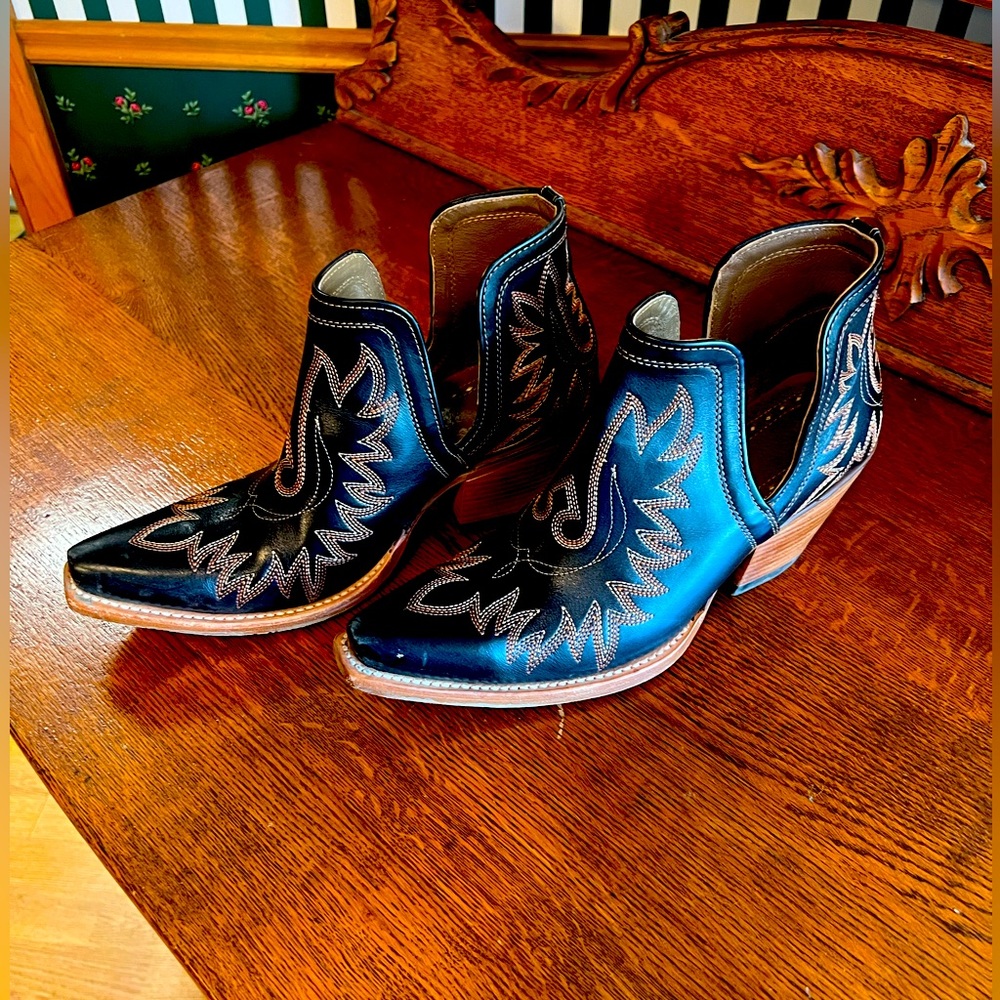 Ariat Dixon Bootie